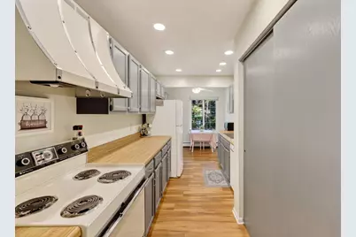1 Golf Course Road #C, Madison, WI 53704 - Photo 9