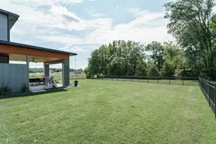 5921 N Sessler Ct, Milton, WI 53563 - Photo 13