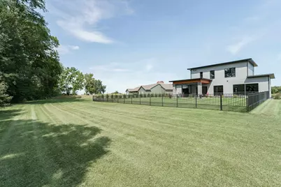 5921 N Sessler Court, Milton, WI 53563 - Photo 9
