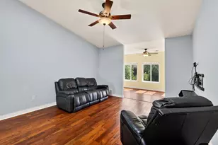 37 Cherokee Cir, Madison, WI 53704 - Photo 33