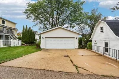 313 S 2nd Street, Mount Horeb, WI 53572 - Photo 7