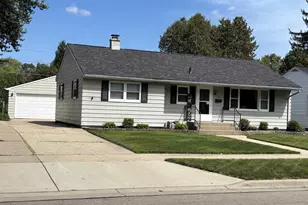 1702 Gartland Ave, Janesville, WI 53548 - Photo 3