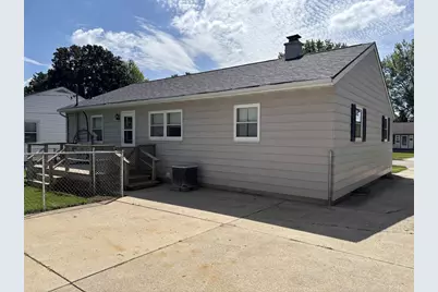 1702 Gartland Avenue, Janesville, WI 53548 - Photo 5