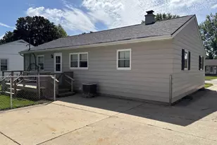 1702 Gartland Ave, Janesville, WI 53548 - Photo 5