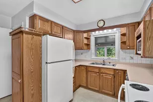 1527 Highland Ave, Beloit, WI 53511 - Photo 19