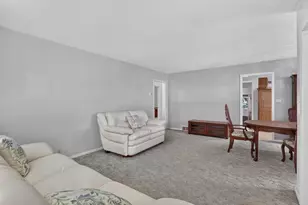 1527 Highland Ave, Beloit, WI 53511 - Photo 7