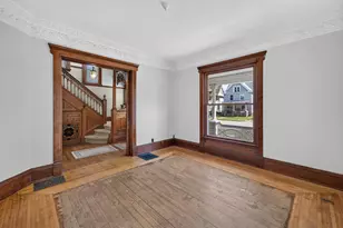 954 Bluff St, Beloit, WI 53511 - Photo 7