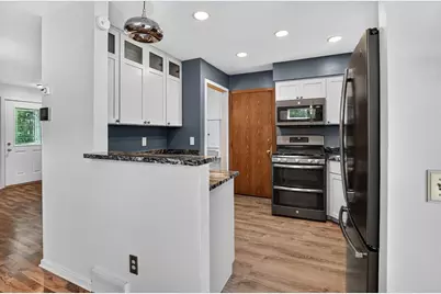 5713 Highland Way, Middleton, WI 53562 - Photo 7