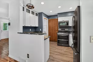 5713 Highland Way, Middleton, WI 53562 - Photo 7