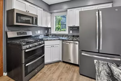 5713 Highland Way, Middleton, WI 53562 - Photo 9