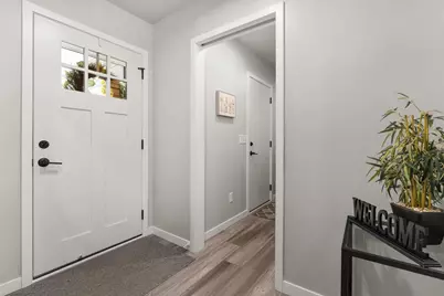 642 Locust Lane, Janesville, WI 53536 - Photo 5