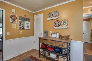 306 Garnet Ln, Madison, WI 53714 - Photo 9