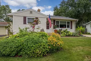 306 Garnet Ln, Madison, WI 53714 - Photo 3