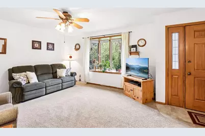 W7096 N Oak Ridge Court, Poynette, WI 53955 - Photo 5