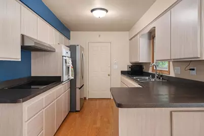 320 W Elm Street, Sun Prairie, WI 53590 - Photo 21