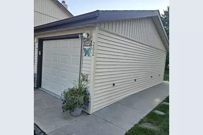 202 Saddle Ridge, Portage, WI 53901 - Photo 5