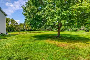18 N Bartelt Ct, Madison, WI 53704 - Photo 35