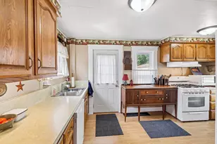 38 S Ringold St, Janesville, WI 53545 - Photo 13