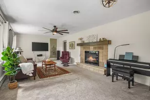 301 Valley View St, Verona, WI 53593 - Photo 3