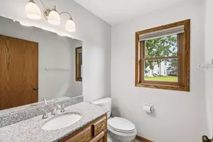 W169N10806 Redwood Ln, Germantown, WI 53022 - Photo 27