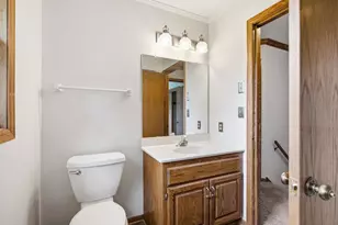 W169N10806 Redwood Ln, Germantown, WI 53022 - Photo 41