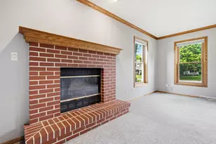 W169N10806 Redwood Ln, Germantown, WI 53022 - Photo 11