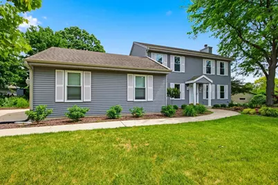 W169N10806 Redwood Lane, Germantown, WI 53022 - Photo 3