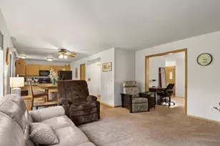 312 Tanglewood Ct, Cottage Grove, WI 53527 - Photo 15
