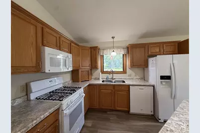 401 Hillwood Lane, Friendship, WI 53934 - Photo 7