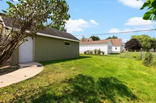 460 S Blackhawk St, Janesville, WI 53545 - Photo 27