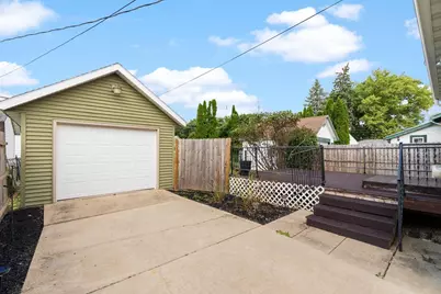 460 S Blackhawk Street, Janesville, WI 53545 - Photo 25