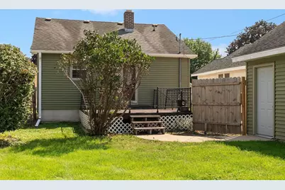 460 S Blackhawk Street, Janesville, WI 53545 - Photo 23