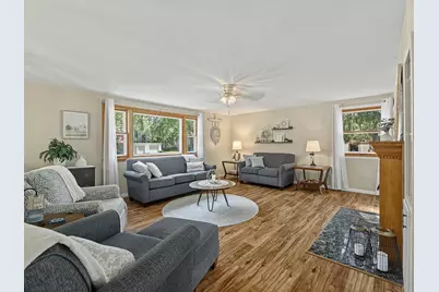 511 St Clare Court, Monroe, WI 53566 - Photo 3
