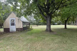 44 West St, Clintonville, WI 54929 - Photo 27
