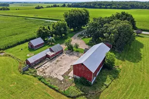W5102 Bradley Rd, Rio, WI 53960 - Photo 1