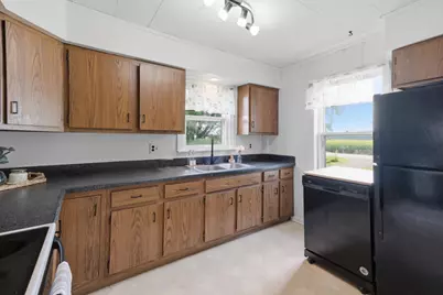 W5102 Bradley Road, Rio, WI 53960 - Photo 3