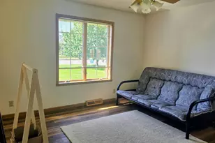 1604 Evergreen Dr, Janesville, WI 53546 - Photo 9