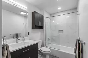 211 S Henry St, Madison, WI 53703 - Photo 27