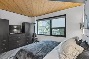 211 S Henry St, Madison, WI 53703 - Photo 21