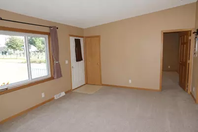 603 N Wacouta Avenue, Prairie Du Chien, WI 53821 - Photo 5