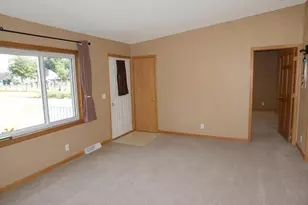 603 N Wacouta Ave, Prairie Du Chien, WI 53821 - Photo 5