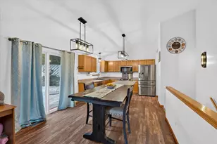 3413 Dorchester Way, Madison, WI 53719 - Photo 9