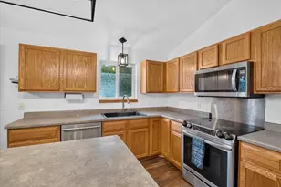 3413 Dorchester Way, Madison, WI 53719 - Photo 11
