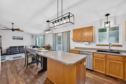 3413 Dorchester Way, Madison, WI 53719 - Photo 13