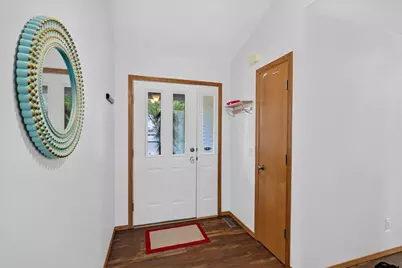 3413 Dorchester Way, Madison, WI 53719 - Photo 5