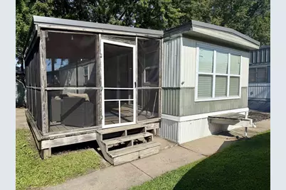208 Hideaway Court, Prairie Du Chien, WI 53821 - Photo 1