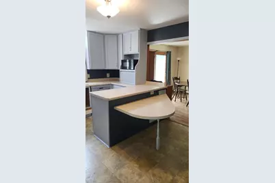 549 N Grant Avenue, Janesville, WI 53548 - Photo 7