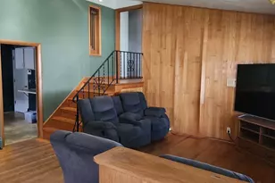 549 N Grant Ave, Janesville, WI 53548 - Photo 3