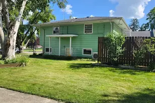 549 N Grant Ave, Janesville, WI 53548 - Photo 17