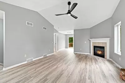 844 Dunn Avenue, Oregon, WI 53575 - Photo 5
